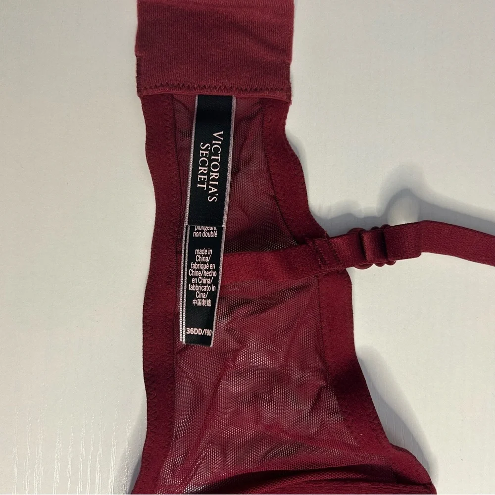 Victoria Secret‎ Chantilly Lace Plunge Bra, Red 36DD